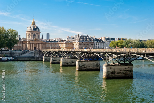 Paris, Pont des Arts on Seine river © Marco Saracco