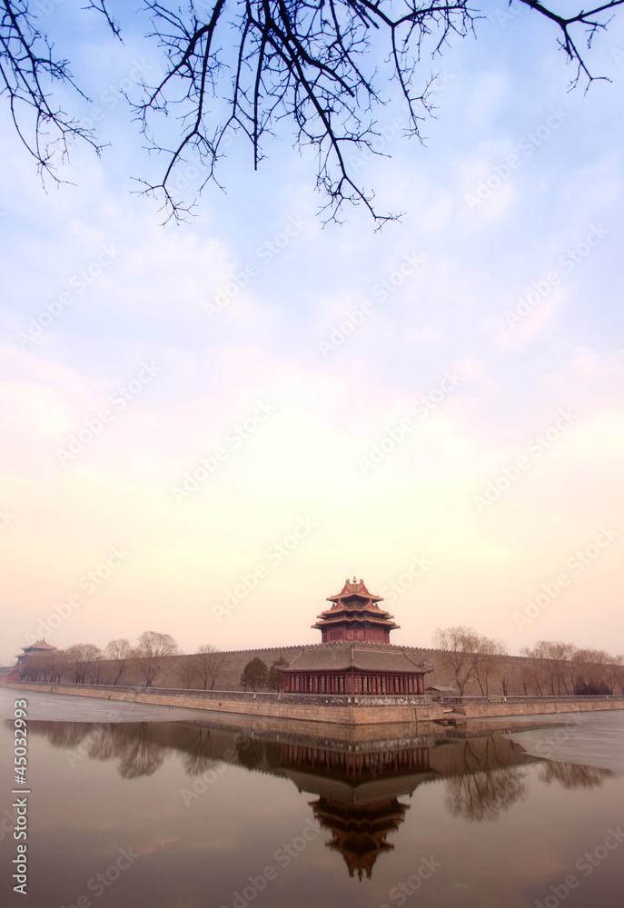 Fototapeta premium turret of the palace museum in sunset at beijing (HRD)