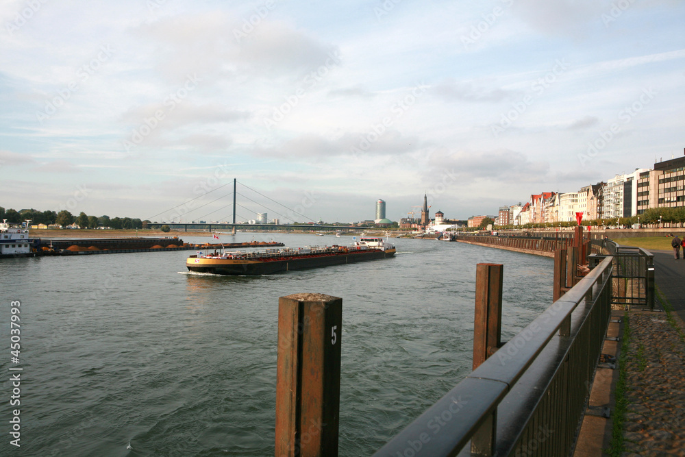 Rheinpromenade
