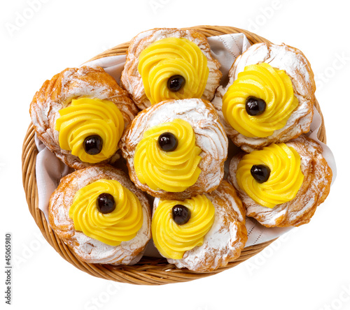 Zeppole alla crema, dolce tipico campania, Italia