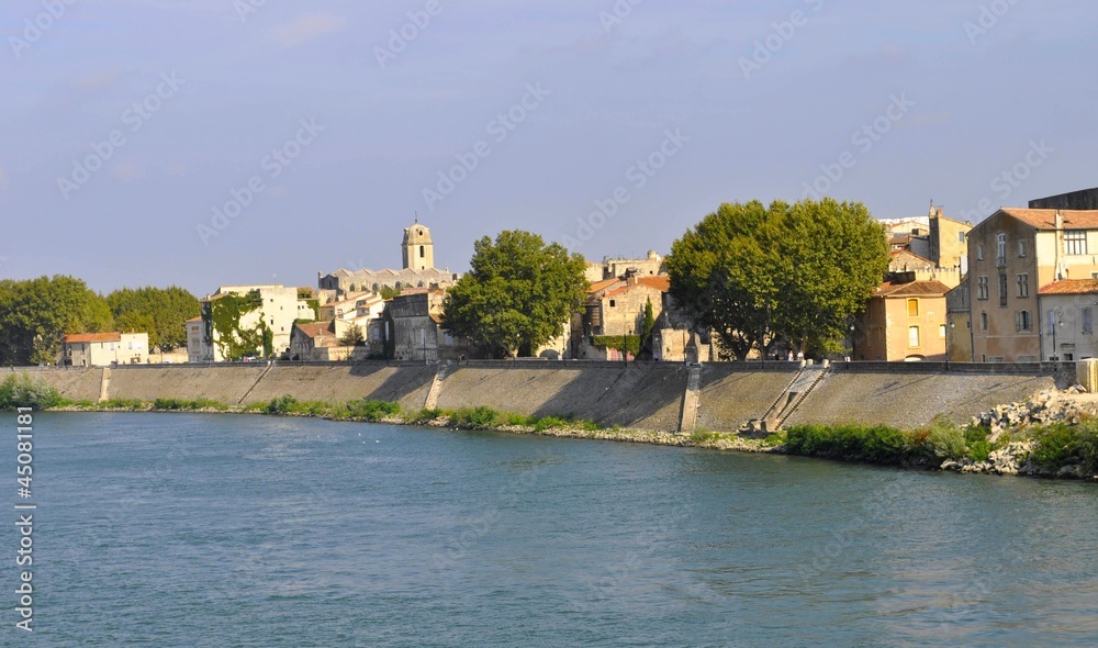 Fototapeta premium Arles, France, vue du Rhône.