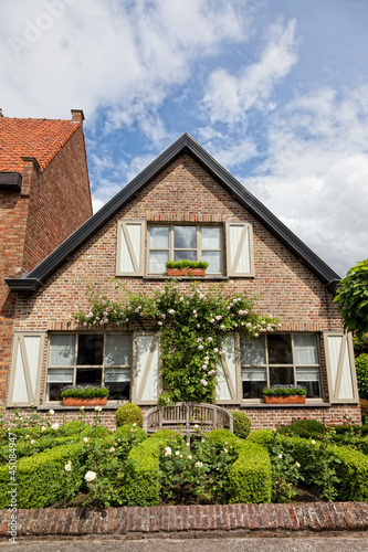  beautiful rural, brick house in the Dutch style