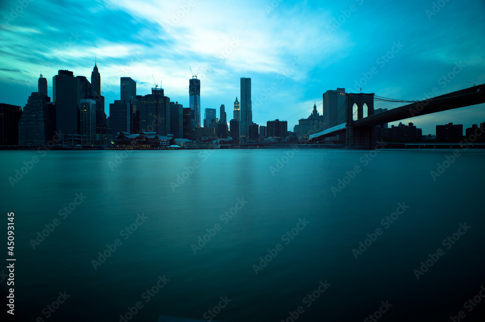 Brooklyn Bridge and Manhattan Skyline, New York City.