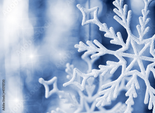 Big snowflake blue toned