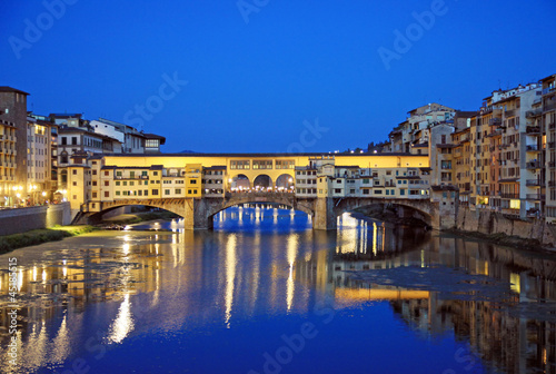 Ponte Vecchio - Firenze - Italy © Morenovel