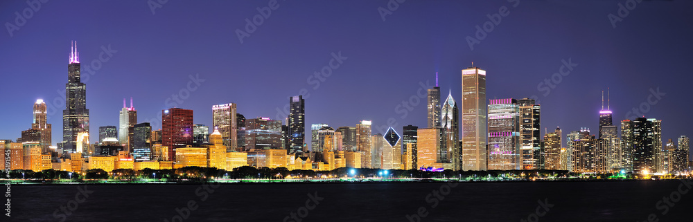 Naklejka premium Nocna panorama Chicago