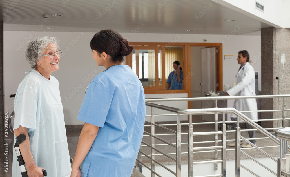 Conversation between patient and nurse Conversation between patient and nurse