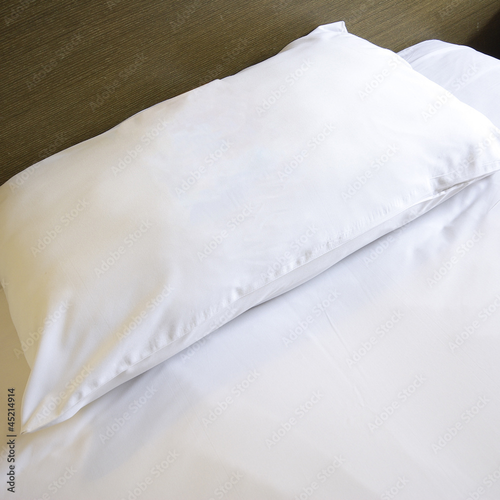 Obraz premium White pillow