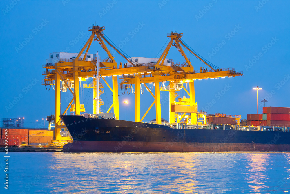 Naklejka premium shipping port