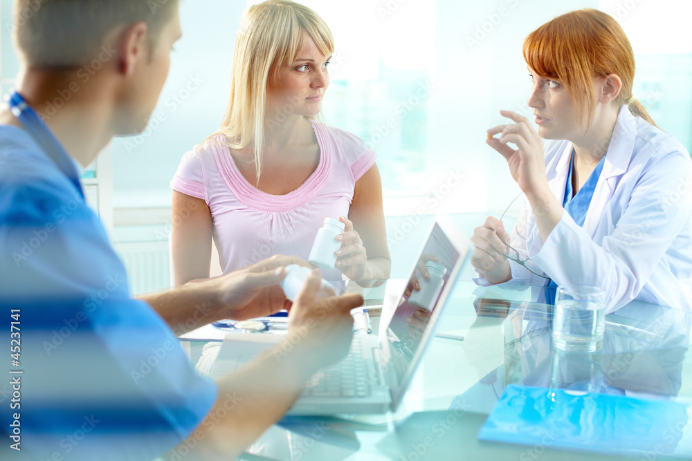 Obraz premium Offering vitamins