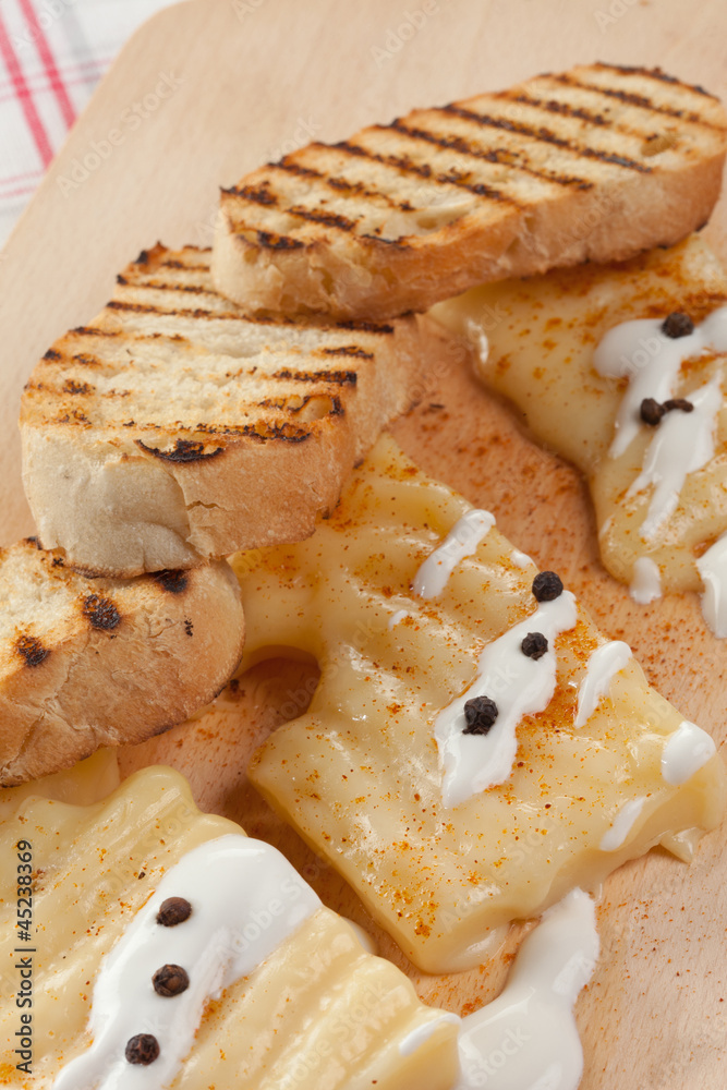 baked bread with cheese baked bread with cheese