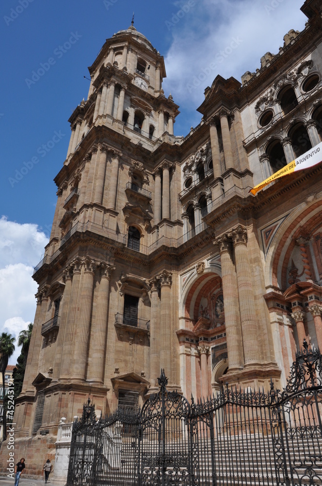 Seitenansicht der Kathedrale von Malaga, Spanien