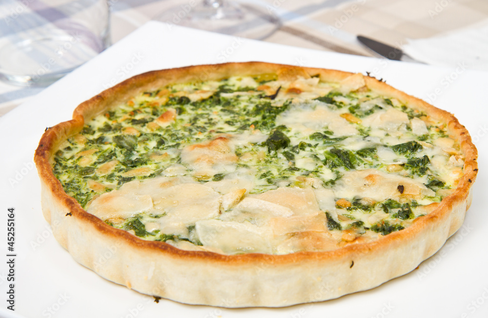 Tarte with spinach