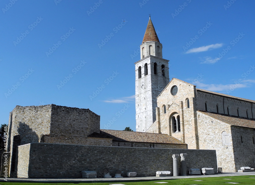 Aquileia Cathedral (Basilica) Aquileia Cathedral (Basilica)