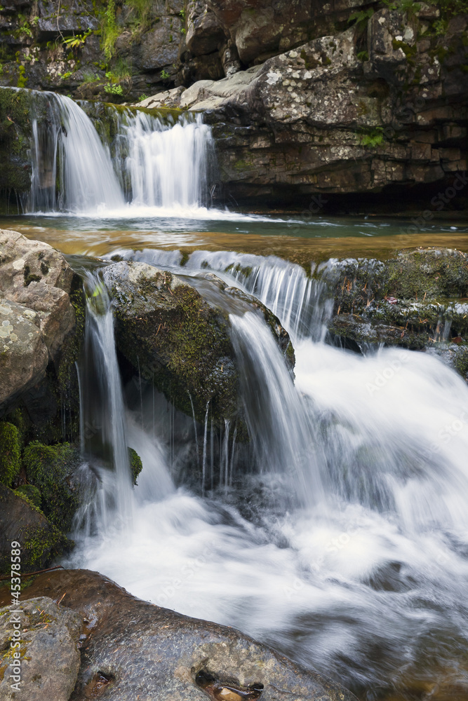 Fototapeta premium Wodospady w Ra Bridge