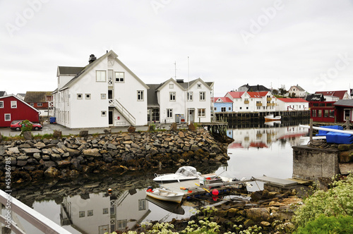 Henningsvær  der schönste Fischerort der Lofoten