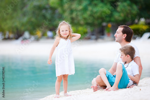 Father and kids on a beach © BlueOrange Studio