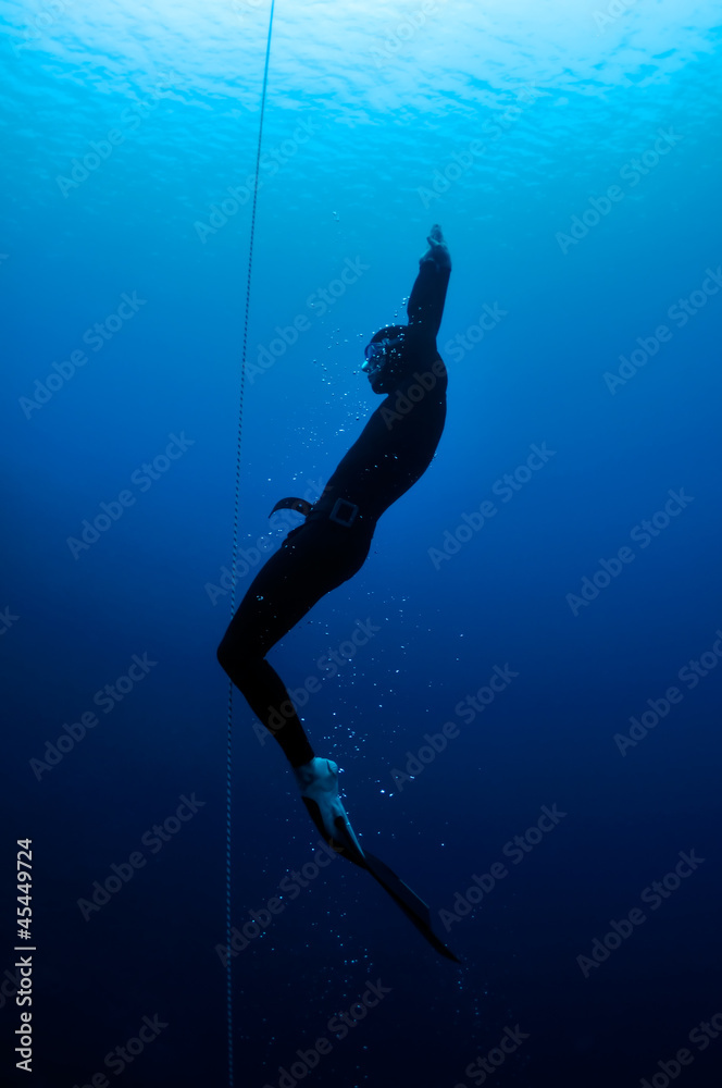 Freediver moves out of the depth Freediver moves out of the depth