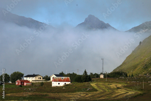 Lofoten s house and foggy ountains