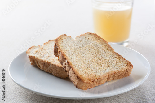 toast with fruit juice