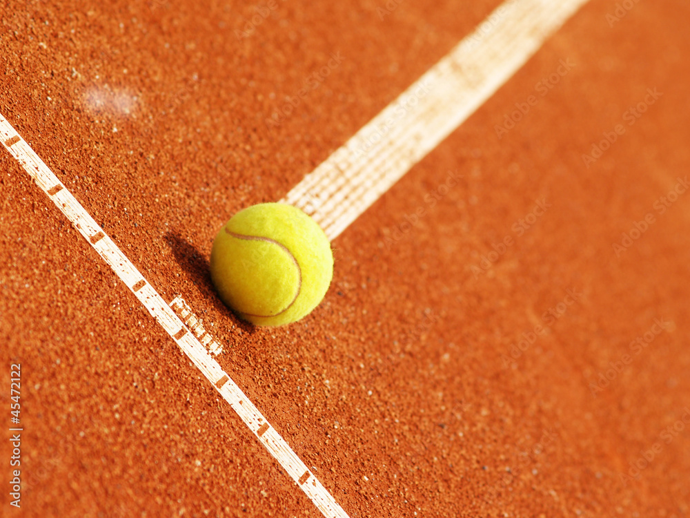 Tennisplatz Linie mit Ball 51