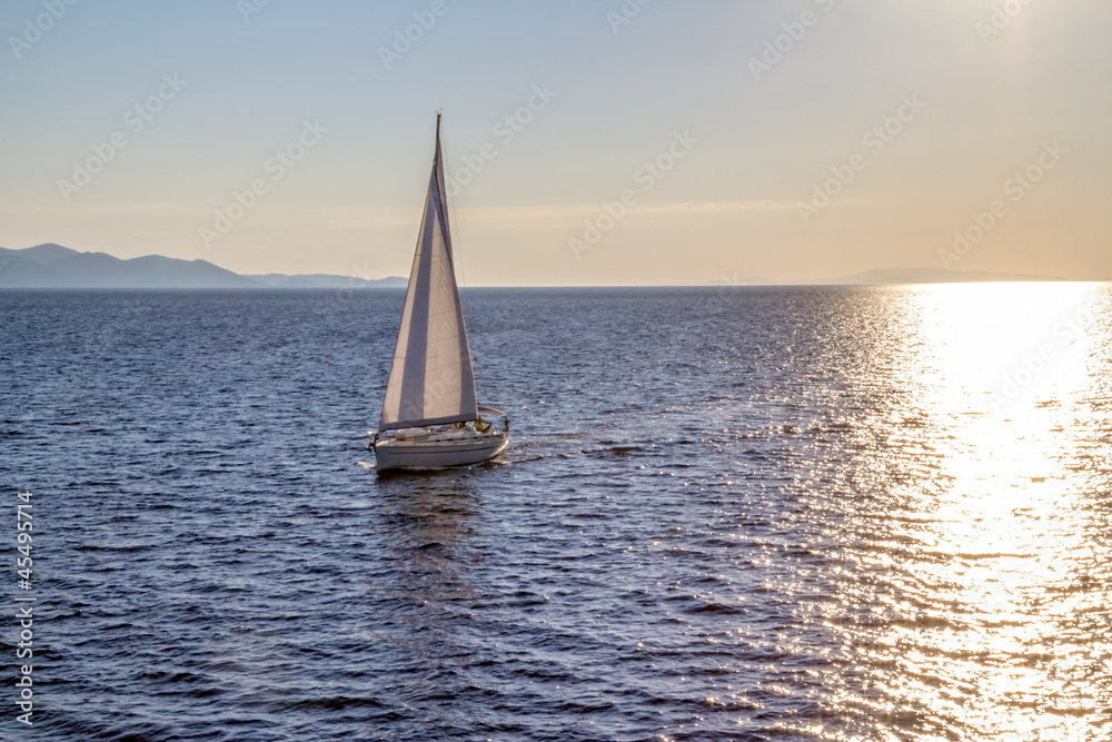 Fototapeta premium Sailing