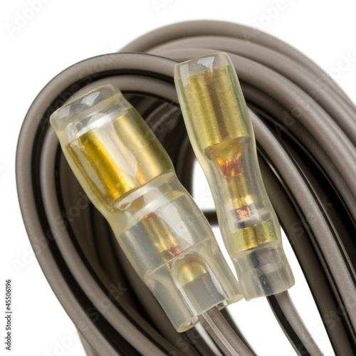 Speaker cable isolated