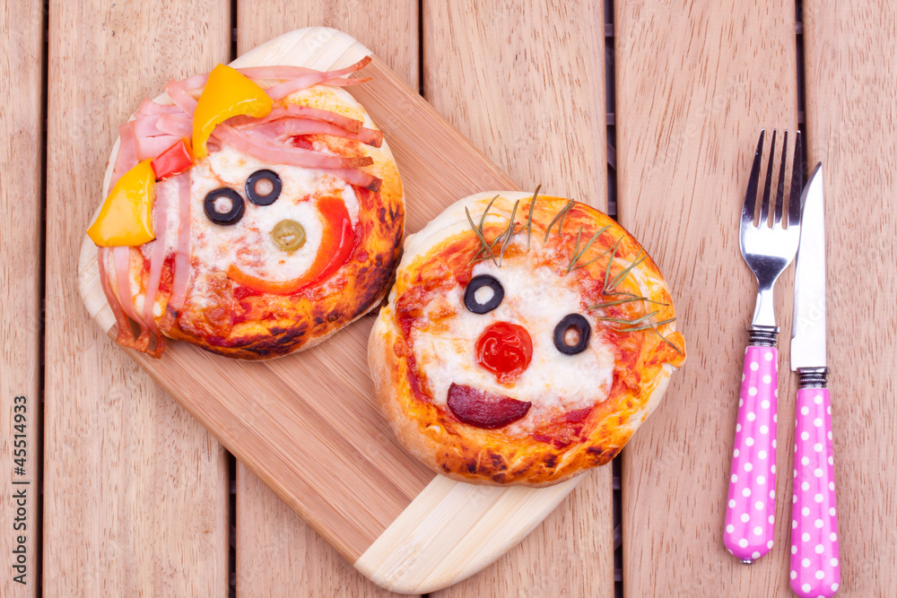 mini pizzas mini pizzas