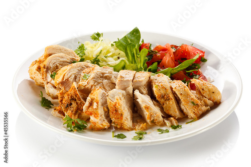 Grilled chicken breast and vegetables