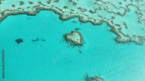 Korallenriff Heart Reef im Great Barrier Reef in Australien - Luftaufnahme