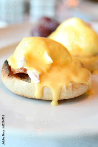 Eggs Benedict
