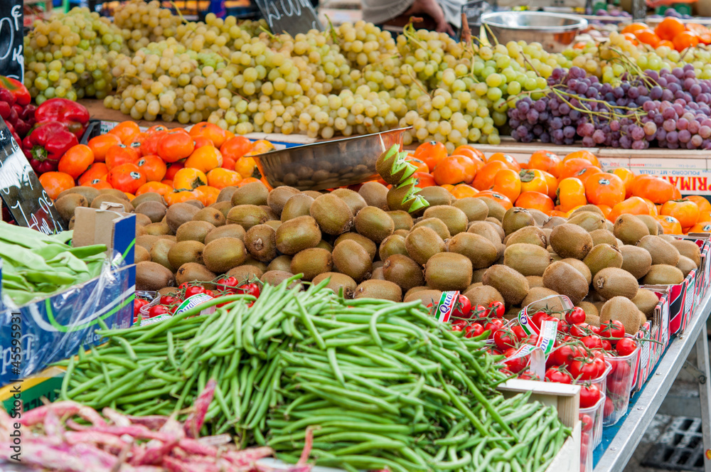 fruits et légumes sur le marché