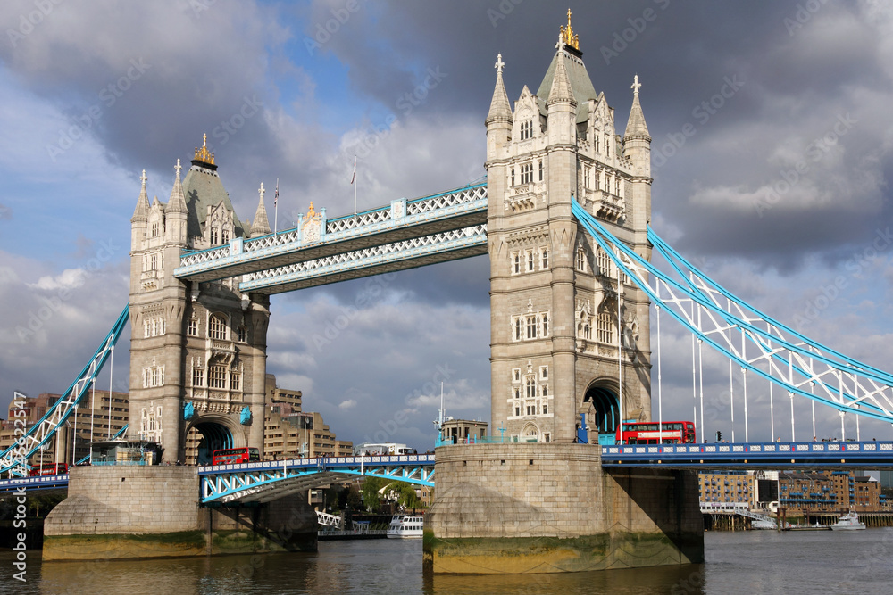 Obraz premium Famous Tower Bridge, London.