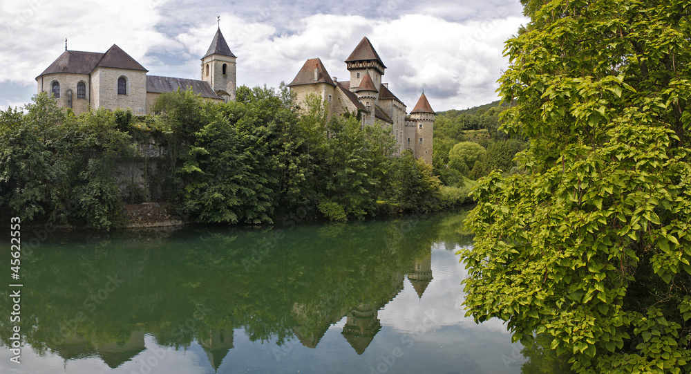 Fototapeta premium Panoramique du château de Cléron