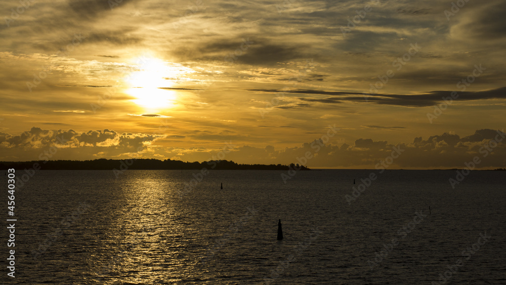 Obraz premium Sunrise at sea