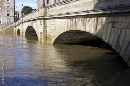 York Floods, Ouse Bridge © richard_pinder
