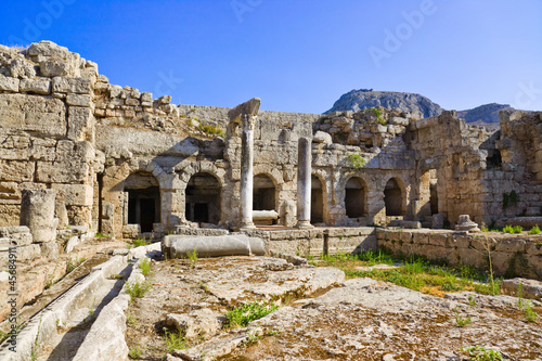 Obraz na płótnie Ruins in Corinth, Greece w salonie