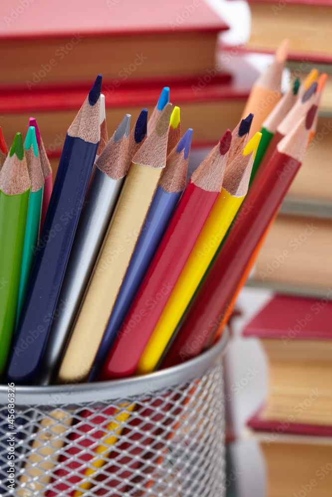Set of color pencils Set of color pencils