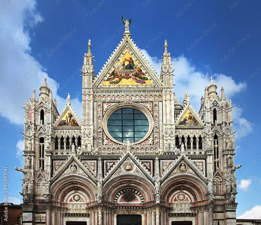 Facade of Siena dome