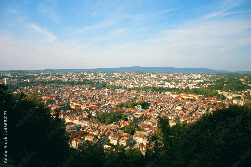 Besançon, vue du centre ville depuis le fort Chaudanne