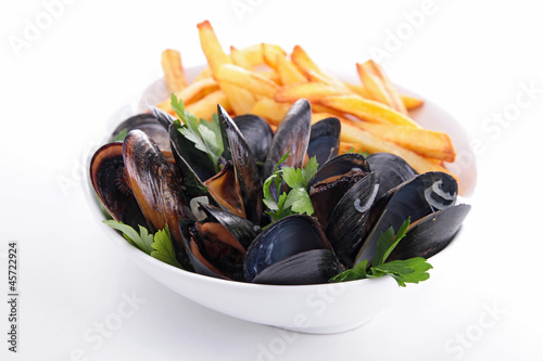 mussels and french fries isolated