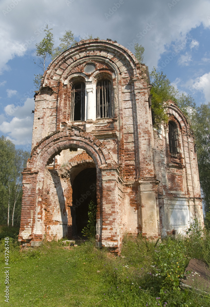 Church Panteleimon Church. Lykoshino, Tver region