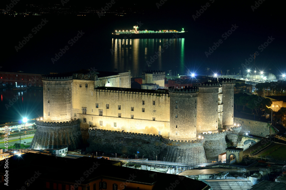 Naklejka premium Maschio Angioino Napoli, notturno