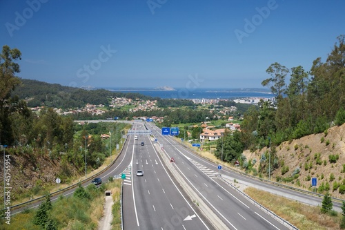 highway next Vigo city