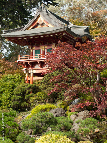 Pagode rouge dans le jardin zen japonais de San Francisco © Sébastien Closs