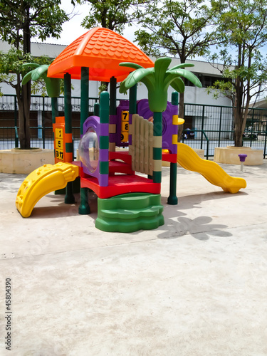 Wallpaper Mural playground Torontodigital.ca