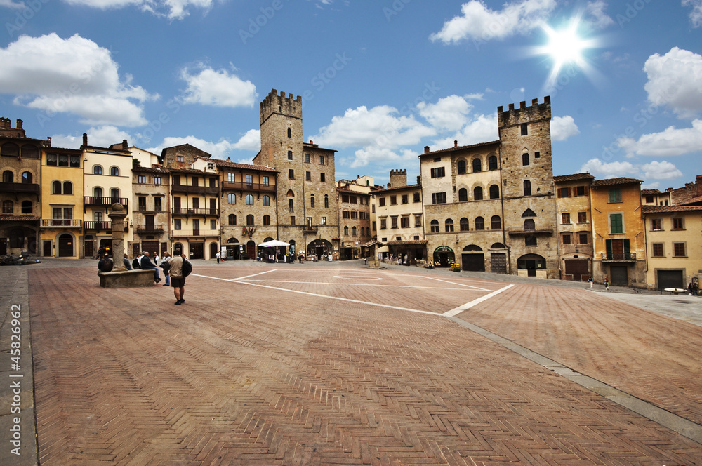 Arezzo piazza grande