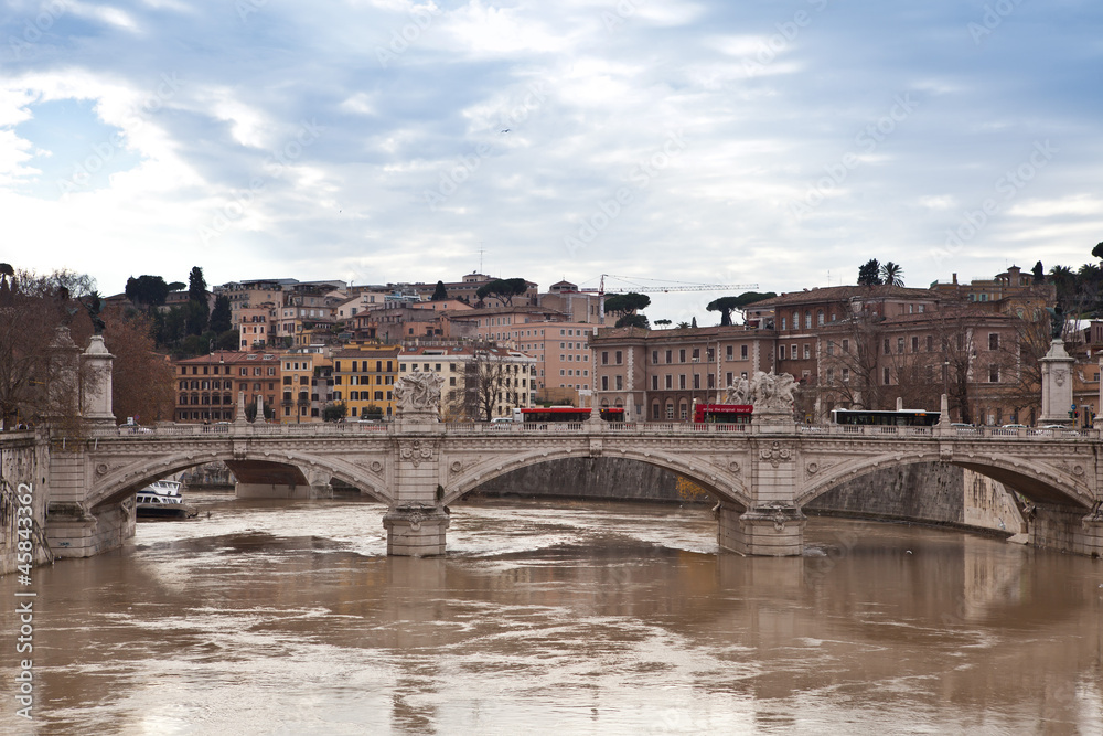 Fototapeta premium Roma, ponte sul Tevere