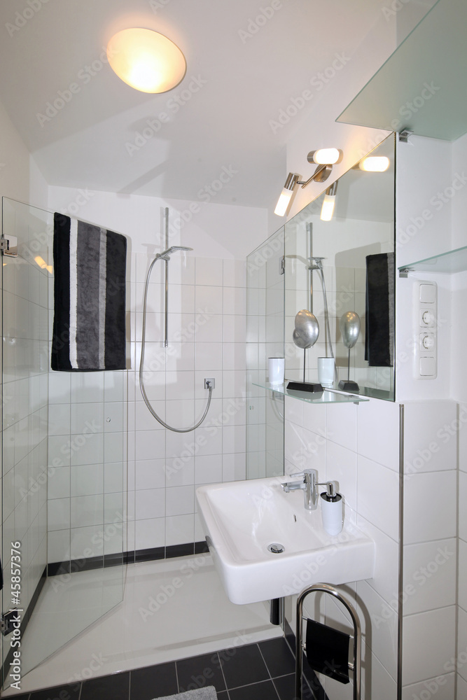 Fototapeta premium Badezimmer nach Renovierung