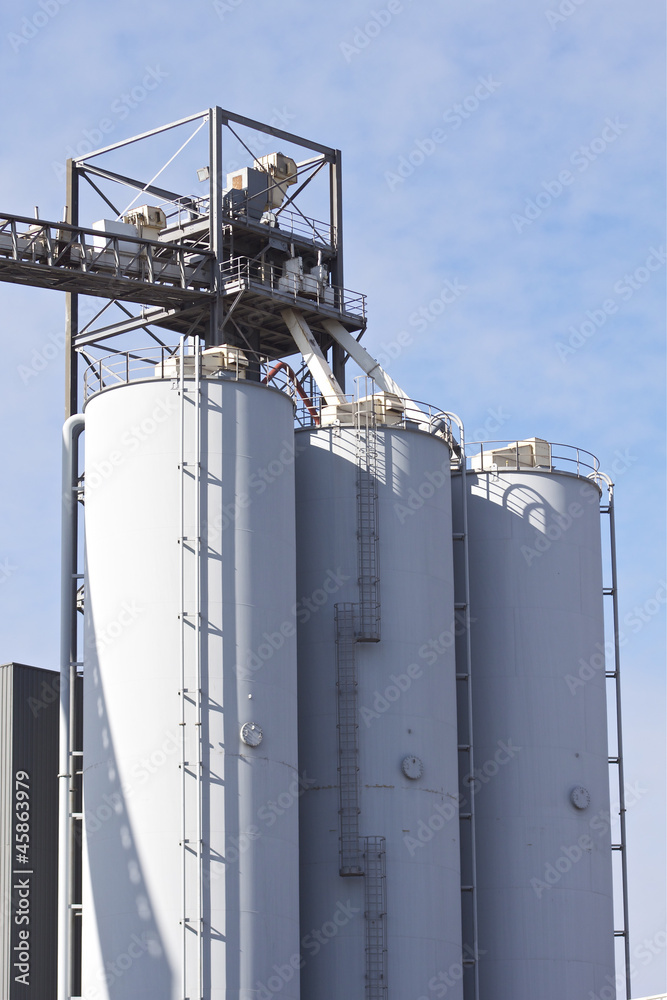 Bulk storage tanks Bulk storage tanks
